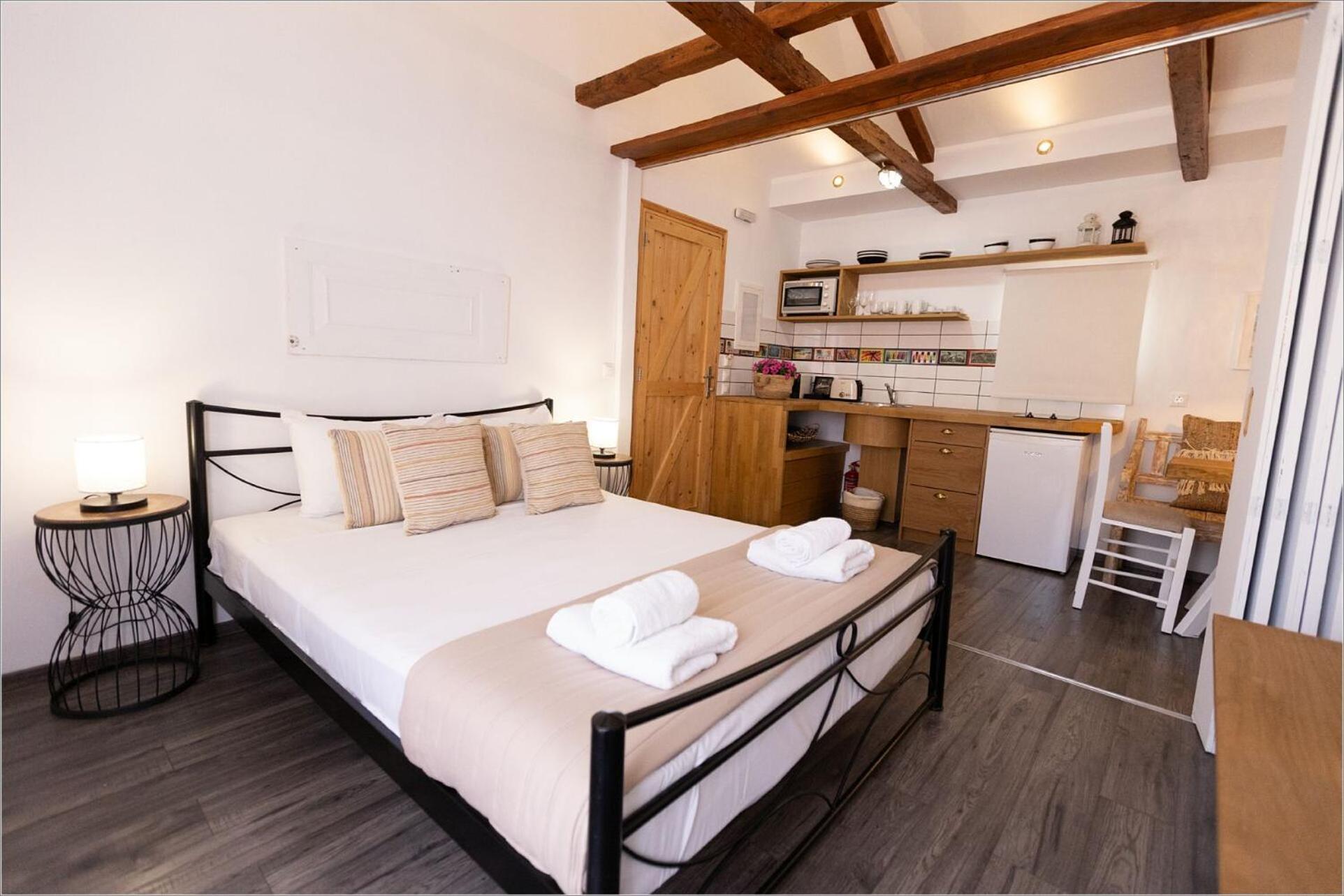 Ziv Boutique Apartments Town Square Lefkada City Exterior photo